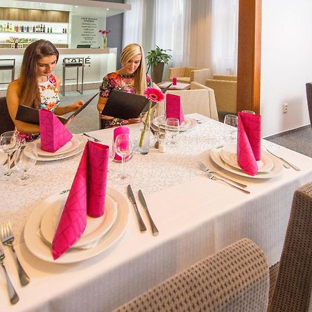 Hotel Skalka Rajecké Teplice エクステリア 写真
